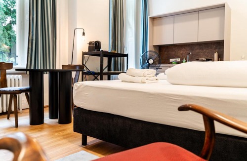 Bregenz Apartment | Neu Villa Schwerzenbach "Die Aurelia" - das goldene Erwachen