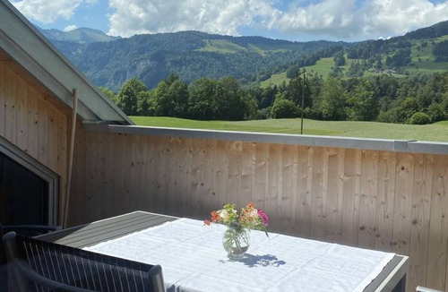 Schwarzenberg Apartment | Neue Ferienwohnung in Schwarzenberg mit Garten und Grill by Interhome