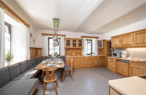 Radstadt Apartment | NEUHOFGUT I exklusives Ferienhaus für 10 Personen mit Garten!
