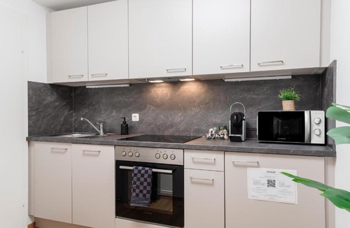 Graz City Centre Apartment | New Boho Design Altstadt Studio - Free Parking by HERO HOMES Graz