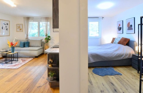 Grinzing Apartment | New with Parking and Metro in front of the House