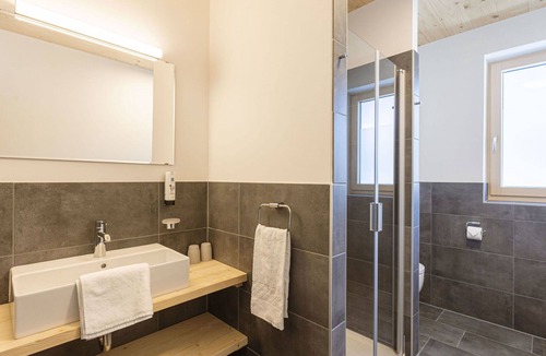Schonberg Apartment | Nice apartment for 4 guests with WIFI, TV, terrace and parking