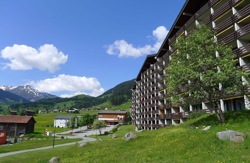 Acletta Apartment | Nice apartment for 4 people with pool, WIFI, TV, balcony, pets allowed and panoramic view