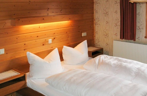 Gortipohl Apartment | Nice apartment for 6 people with WIFI, TV, balcony and parking
