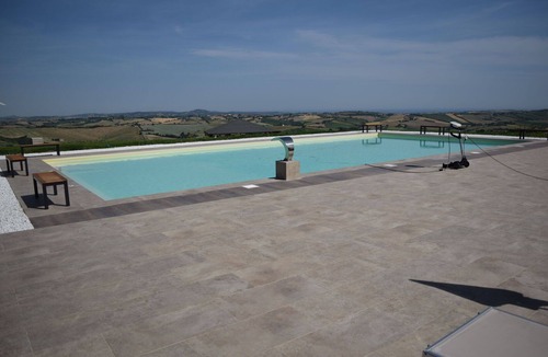 La Figurina Apartment | Nice apartment for 6 people with A/C, pool, WIFI, patio and pets allowed