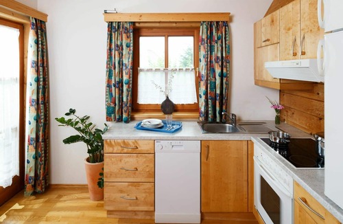 Schlierbach House | Nice apartment in villa for 6 people with WIFI, pool, TV, terrace and pets allowed
