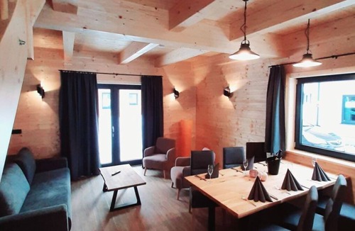 Sonnenalpe Nassfeld House | Nice apartment in villa for 6 people with WIFI, TV, terrace, pets allowed and panoramic view