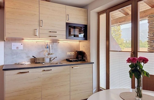 Kaprun Villa | Nice apartment in villa for 4 guests with TV, balcony and pets allowed