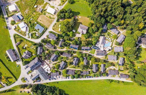 Latschach Apartment | Nice apartment for 4 guests with pool, WIFI, TV and pets allowed