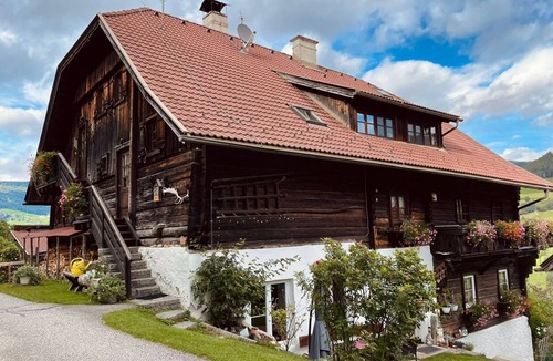 Krems in Kaernten Apartment | Old farmhouse at 1,100 m altitude between Katschberg and Lake Millstätter See.