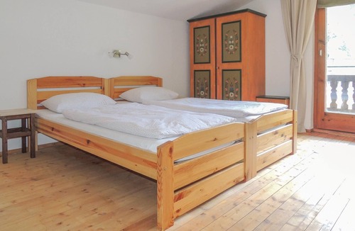 Gries House | On the edge of the forest in the Zell district of Thumersbach in a wonderfully quiet location lies t
