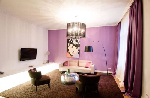 Mariahilf Apartment | One-Bedroom Apartment with Balcony - Naschmarkt