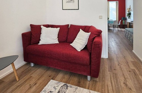 Mariahilf Apartment | Orange Palm - 100m2 - cozy, central, original