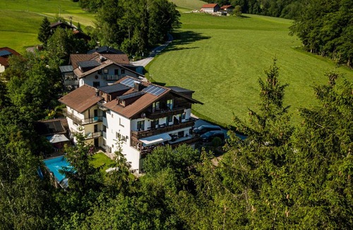 Koppl House | Pension Nocksteinblick