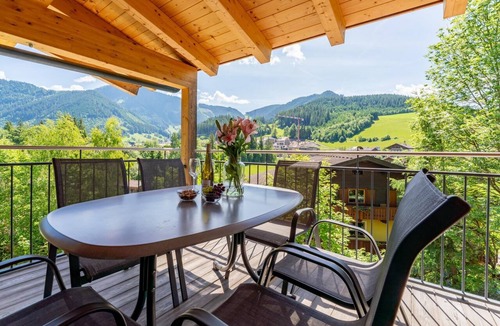 Werfenweng Apartment | Penthouse in idyllic village near ski lift