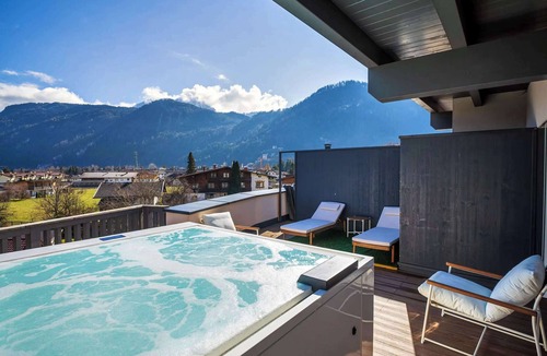Kramsach Apartment | PENTHOUSE N'1 – Sauna & Whirlpool Access