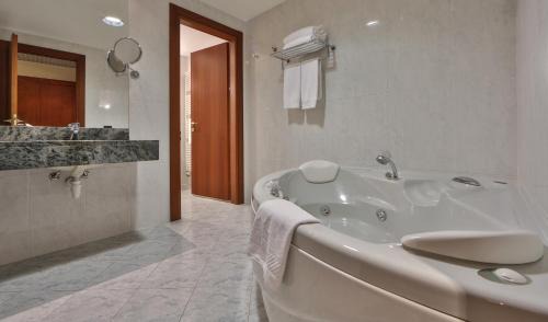 Bra Hotel | Phi Hotel Cavalieri