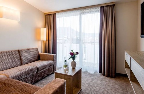 Mondsee House | Premium double room for single use - Hotel Krone