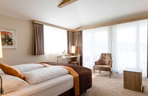 Mondsee House | Premium double room for single use - Hotel Krone