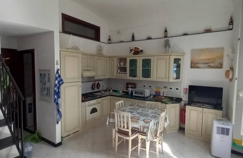 Levanto Apartment | Prestigious studio apartment 150 mt. from the sea. Levanto (SP) CIN: IT011017C28T6VGYGQ