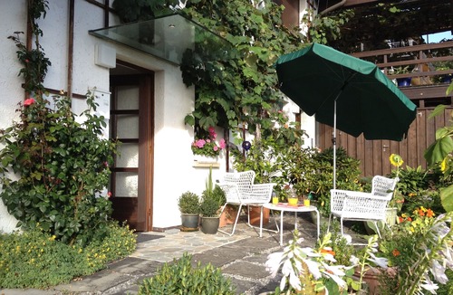 Bregenz Apartment | Quiet small apartment for 2 (max. 4) people near the center with lake view