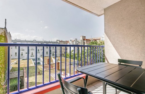 Schottenfeld Apartment | Refurbished Neubau 2BR w/Balcony & Elevator, nr U6, by Blueground