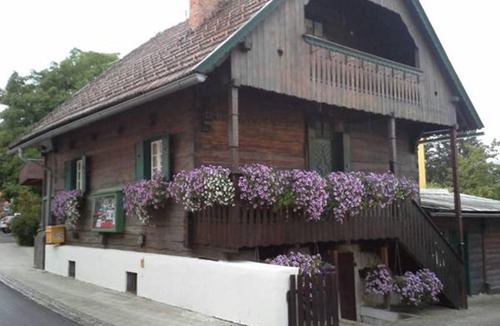 Krieglach House | Reginas Ferienhäuschen