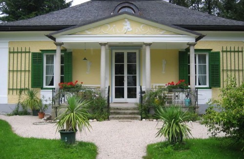 Bad Ischl House | Rosenvilla by Interhome