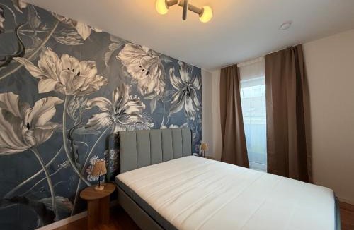 Penzing Apartment | Schönbrunn Renovated Cosy