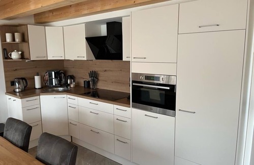 Kotschach-Mauthen Ski Chalet | Schwalmhütte - Newly built chalet directly on the ski slope
