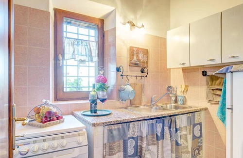 Sinalunga Cottage | SECLUDED BARN nestled in the vineyards. Private garden and breathtaking views.