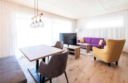 Klopein Apartment | Seewirt Apartments: Apartment with a Shower