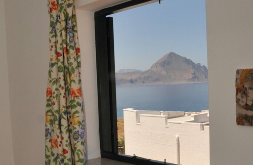 Macari Villa | Semi-detached villa in stunning setting with wonderful sea view