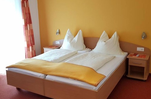 Sankt Kathrein am Hauenstein House | Single room - Half board - Gasthof - Pension Roseggerhof