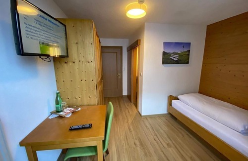 Damuels House | Single room - Hotel Garni Enzian