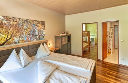 Losenstein House | Single room, shower, WC, living room/bedroom - Gasthof Blasl