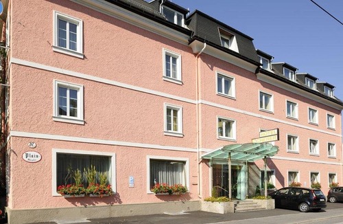 Elisabeth-Vorstadt Hotel | Small twin room with shower and bath, toilet - clipper, hotel
