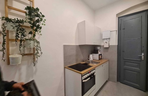 Neulerchenfeld Apartment | Smart Stay Near Stadthalle