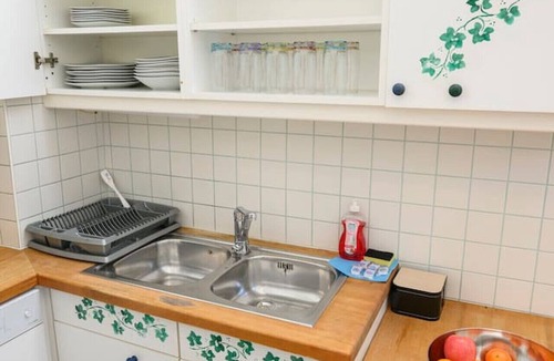 Modling Apartment | Spacious 2BR Stay for 6 Heart of Mödling