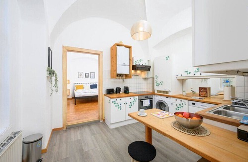 Modling Apartment | Spacious 2BR Stay for 6 Heart of Mödling