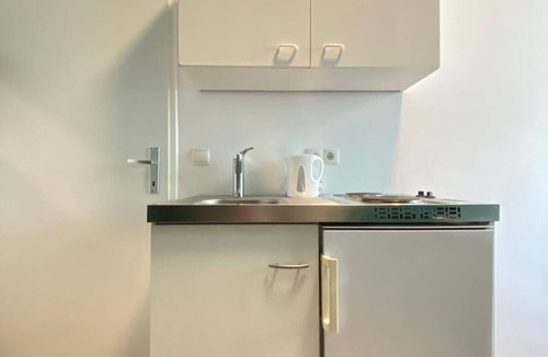 Matzleinsdorf Apartment | Spacious 8BR Apt with Terrace 16P