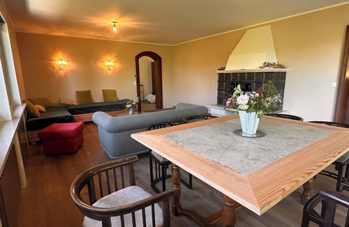 Neukirchen bei Altmunster House | Spacious house with lake view