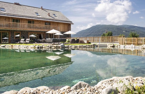 Tamsweg Ski Chalet | Spacious chalet in Wölting with sauna