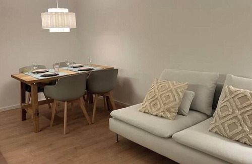 Innsbruck Apartment | Spacious urban-alpine apartment near the center & mountains