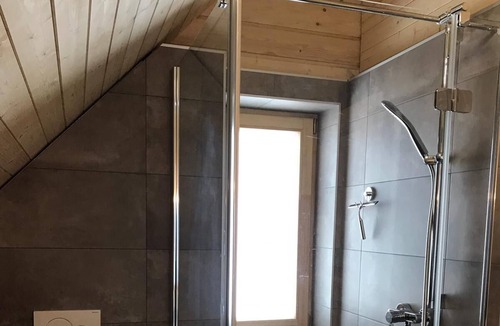Sonnleitn Cabin | Stubihuettn (1450) right on the ski slope upstairs apartment