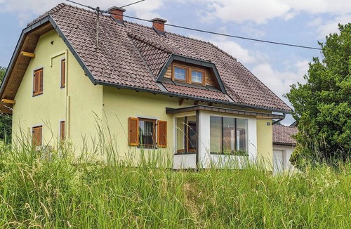 Sankt Kanzian am Klopeiner See House | Stunning private villa for 6 guests with WIFI, A/C, TV, terrace and pets allowed