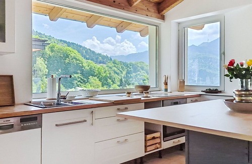 Innerschwand House | Stunning private villa for 8 people with TV, terrace and pets allowed