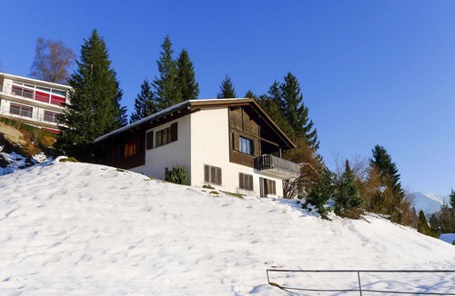 Gommiswald House | Stunning private villa for 8 people with WIFI, TV, patio, pets allowed and panoramic view