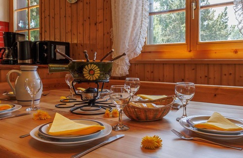 Zinal House | Stunning private villa for 6 guests with WIFI, TV, patio and panoramic view