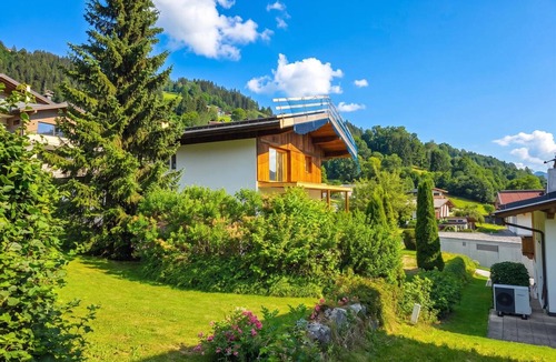 Moosen Apartment | Stylish apartment with sauna, by the slopes
